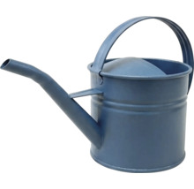 Arrosoir en métal avec poignée et bec verseur