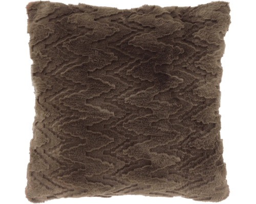 Quadratisches Zierkissen aus weichem Kunstfell mit Wellenmuster in Braun.