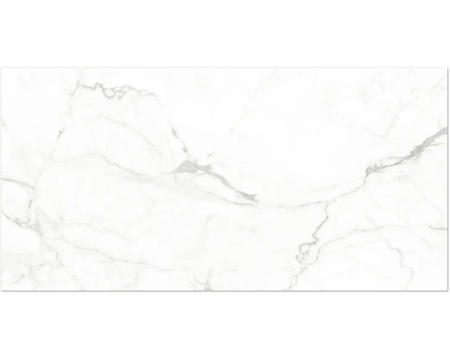 Carreau en grès cérame aspect marbre avec veines grises.