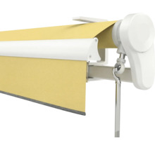 Gelenkarmmarkise mit Kurbelantrieb, Detailansicht der Halterung und des gelben Stoffes, Sonnenschutz für Terrasse und Balkon.