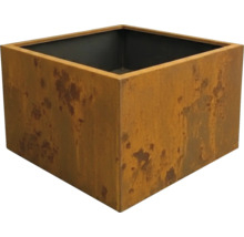 Jardinière carrée en métal aspect rouille.
