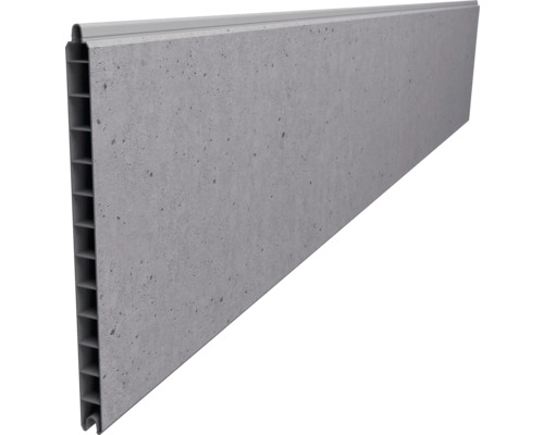 Sichtschutzzaun-Element in Betonoptik aus Kunststoff mit Hohlkammerprofil.
