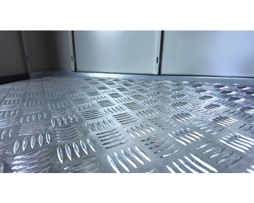 Tôle larmée en aluminium avec motif Quintet pour revêtement de sol.