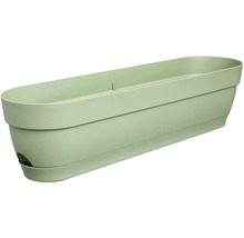 Jardinière de balcon rectangulaire en plastique vert clair avec soucoupe assortie et ouverture d'arrosage.