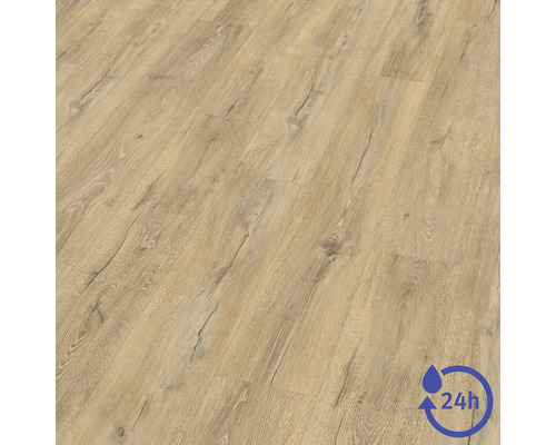 Revêtement de sol stratifié aspect chêne clair avec veinage. Résistant à l'eau jusqu'à 24 heures.