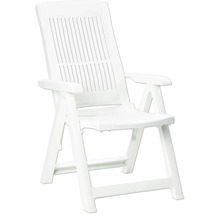 Fauteuil de jardin pliant en plastique blanc avec dossier haut et accoudoirs.