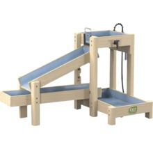 Circuit d'eau en bois pour enfants avec plusieurs niveaux, bassins en plastique bleus, robinet et EXIT TOYS Logo.