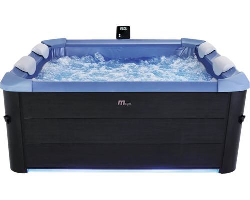 Spa MSpa rectangulaire avec de l'eau bouillonnante, quatre appuie-tête et un affichage numérique indiquant 38 degrés.