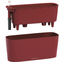 Système d'arrosage automatique Lechuza rouge foncé en plastique avec bac de plantation, indicateur de niveau d'eau et pot.