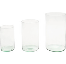 Drei zylindrische Glasvasen aus Klarglas in verschiedenen Größen.