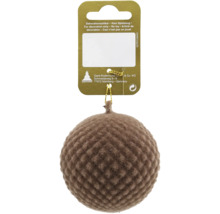 Boule de Noël marron floquée avec motif de losanges et boucle dorée sur étiquette GEROMA.