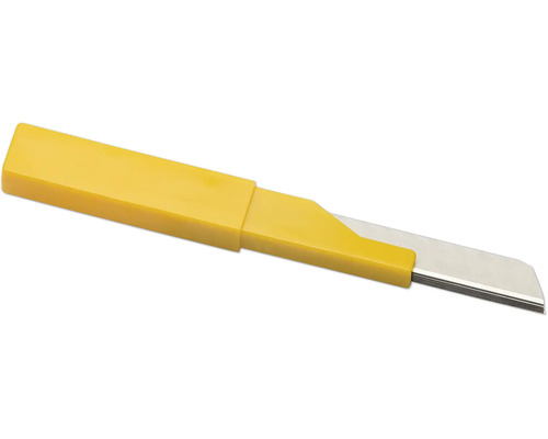 Cutter jaune avec manche en plastique et lame en métal.
