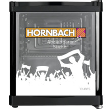 Kleiner Kühlschrank mit Hornbach Logo und abziehbarem Sticker mit Fan Motiv.