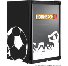 Mini-Kühlschrank mit Fußball-Design, Hornbach Logo auf der Glastür und Fußball-Grafik an der Seite.