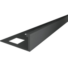 Profilé de finition en L pour carrelage en aluminium noir avec perforations carrées.