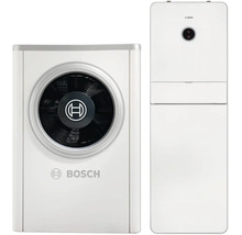 Bosch Luft-Wasser-Wärmepumpen-Set bestehend aus einer Außeneinheit mit Ventilator und einer hohen Inneneinheit.