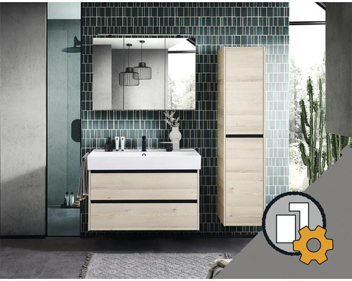 Ensemble de meubles de salle de bains moderne aspect bois clair avec meuble sous-vasque, lavabo blanc, armoire de toilette et colonne.