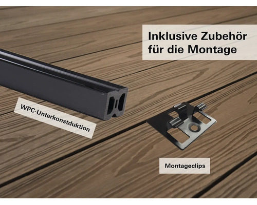 Sous-structure en WPC et clips de montage avec accessoires pour l'installation de terrasse sur une surface en bois.