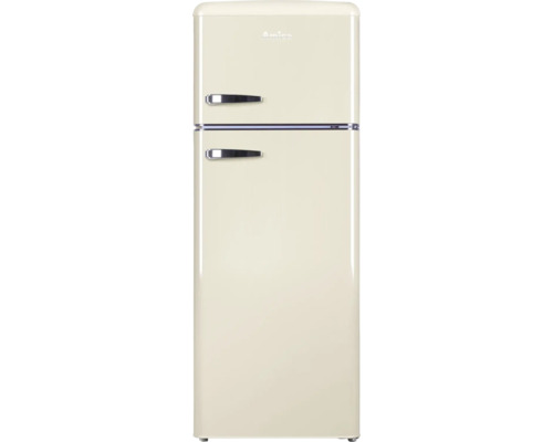 Réfrigérateur-congélateur Amica design rétro, beige, deux portes avec congélateur en haut et poignées chromées.