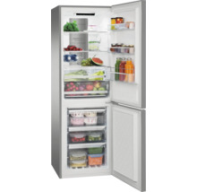 Réfrigérateur combiné ouvert en aspect acier inoxydable, rempli de fruits frais, légumes, boissons et produits surgelés dans des tiroirs.