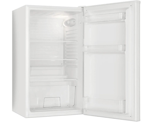Réfrigérateur blanc ouvert avec clayettes en verre, bac à légumes et balconnets de porte.