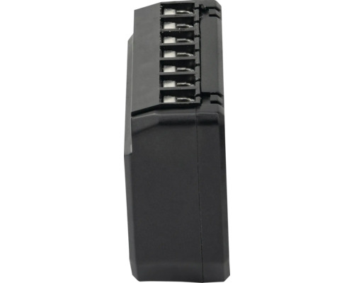 Boîtier en plastique noir avec sept contacts métalliques pour les connexions électriques de batteries.