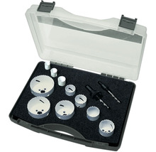 Kit de scies-cloches dans un coffret en plastique avec insert en mousse, incluant des scies-cloches de différents diamètres et deux adaptateurs.