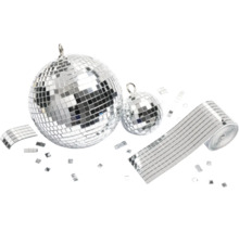 Deux boules à facettes de tailles différentes avec œillet de suspension et un rouleau de carreaux de mosaïque miroir autocollants.