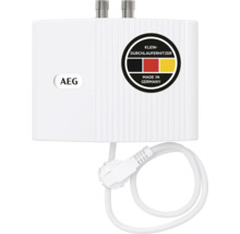 Petit chauffe-eau instantané AEG avec fiche secteur et deux raccords d'eau sur le dessus. Fabriqué en Allemagne. Logo AEG.