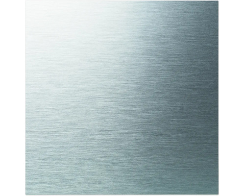 Surface métallique avec structure brossée horizontale pour panneaux muraux ou fonds de hotte.