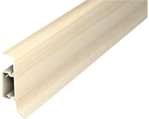 Plinthe en plastique avec grain de bois et canal de câbles intégré.