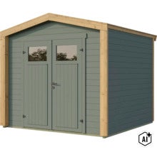Abri de jardin en bois avec double porte et fenêtres au design classique pour extérieur (Image AI modified or generated)