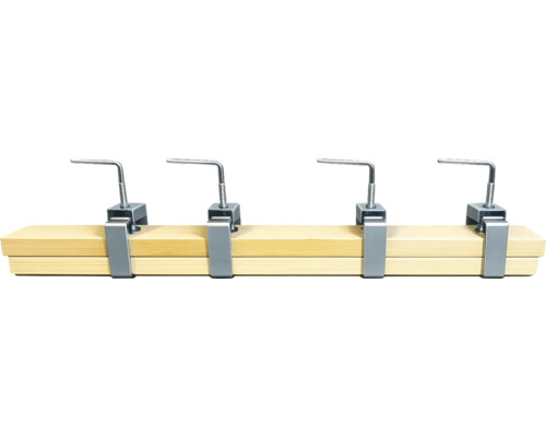Quatre serre-joints métalliques fixant deux planches de bois superposées.