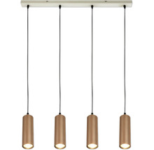 Suspension à quatre lampes avec des abat-jours cylindriques rainurés et un support de plafond rectangulaire long.