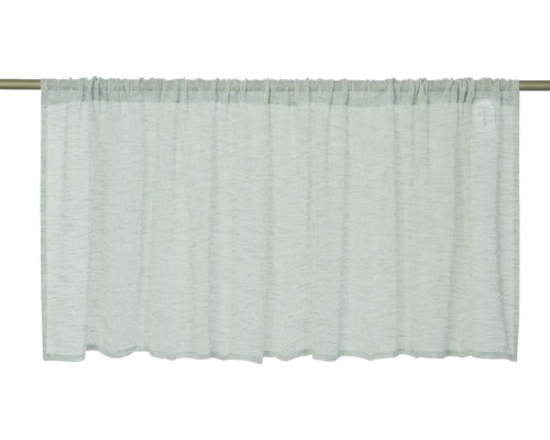 Rideau brise-bise en tissu tissé suspendu à une tringle à rideau.