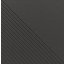 Carreau carré avec surface divisée en diagonale, une moitié lisse et l'autre avec des lignes diagonales en relief.