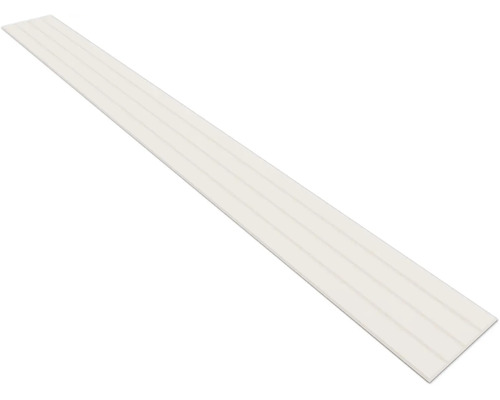 Profilé en plastique blanc, baguette de recouvrement avec rainures longitudinales.