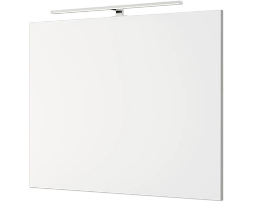 Miroir de salle de bain rectangulaire avec une lampe LED fixée sur le dessus, design moderne.