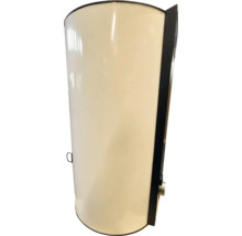 Chauffe-eau vertical avec surface brillante et panneau latéral noir.