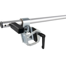 Support métallique avec levier de serrage noir sur une barre ronde en aluminium.