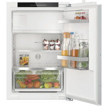 Réfrigérateur encastrable Bosch avec tiroir VitaFresh XXL et intérieur Cool Airflow.