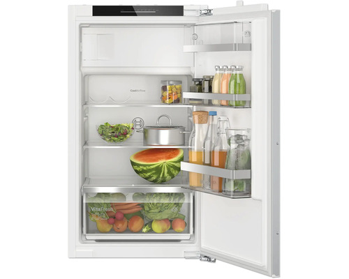 Réfrigérateur encastrable Bosch avec tiroir VitaFresh XXL et système CoolAirflow, ouvert et rempli de nourriture.