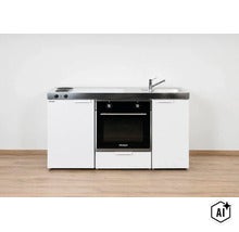 Mini-cuisine Stengel avec plan de travail en inox, deux plaques de cuisson, évier avec mitigeur et four intégré. (Image AI modified or generated)