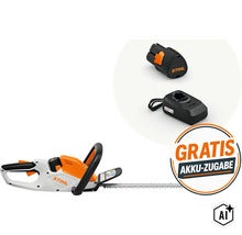 Taille haie a batterie Stihl incluant batterie et chargeur avec logo Stihl et indication offre promotionnelle batterie gratuite (Image AI modified or generated)
