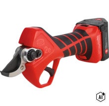 Sécateur électrique sans fil Felco 2e avec poignée ergonomique pour une taille efficace des branches au jardin. (Image AI modified or generated)