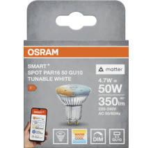 Spot LED Osram Smart Plus PAR16 50 GU10, 4,7 watts, dimmable, Tunable White, avec support Matter dans l'emballage de vente.