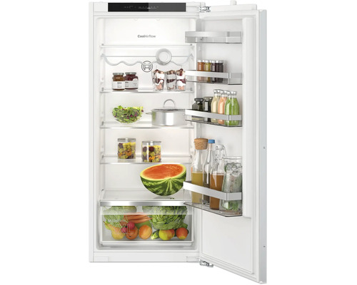 Réfrigérateur encastrable Bosch avec tiroir MultiBox XL et système CoolAirflow, rempli d'aliments, porte ouverte.