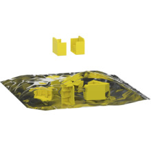 Embouts en plastique pour plinthes, lot compose de plusieurs elements dans un emballage en plastique