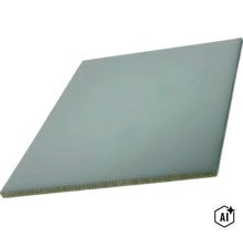 Un panneau en verre rectangulaire simple ou panneau mural pour le design d interieur. (Image AI modified or generated)