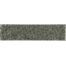 Bandelette de mosaïque rectangulaire avec une structure en pierre granuleuse pour le revêtement mural.